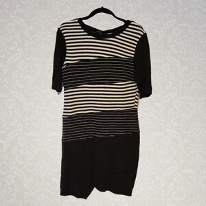 bcbgmaxazria, L | Black And White Striped 3/4th Sleeve Sheath Career Dress